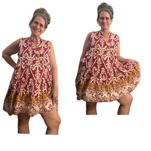 Sleeveless Red and‎ White Patterned Dress